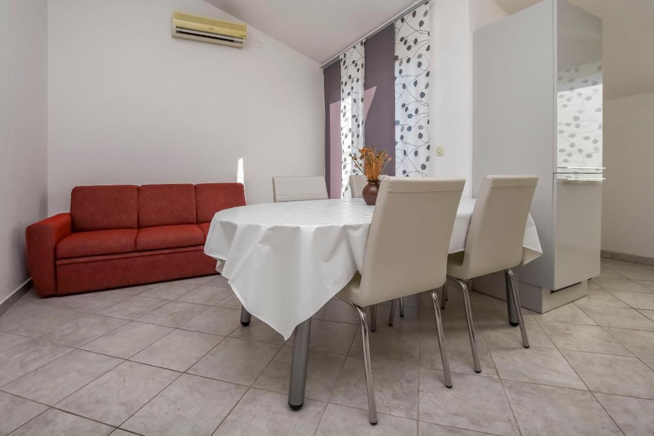 Apartment Zdravka Primošten Buitenkant foto